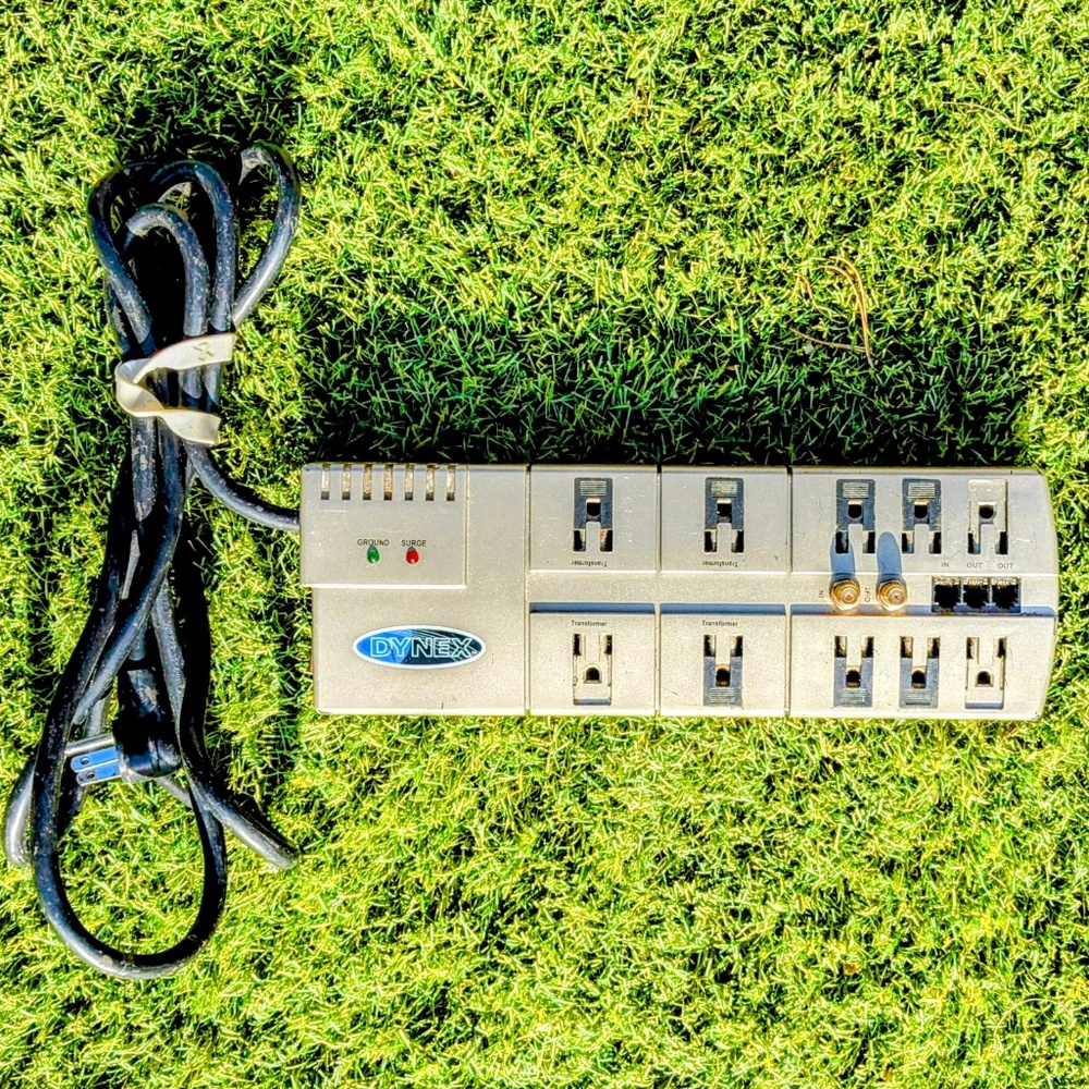 Dynex TE1080 8ft Corded 10-Outlet Surge Protector/RJ-11/Coaxial Input/Output GUC